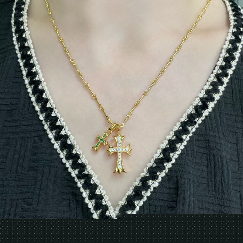 Ch**me He**ts necklaces